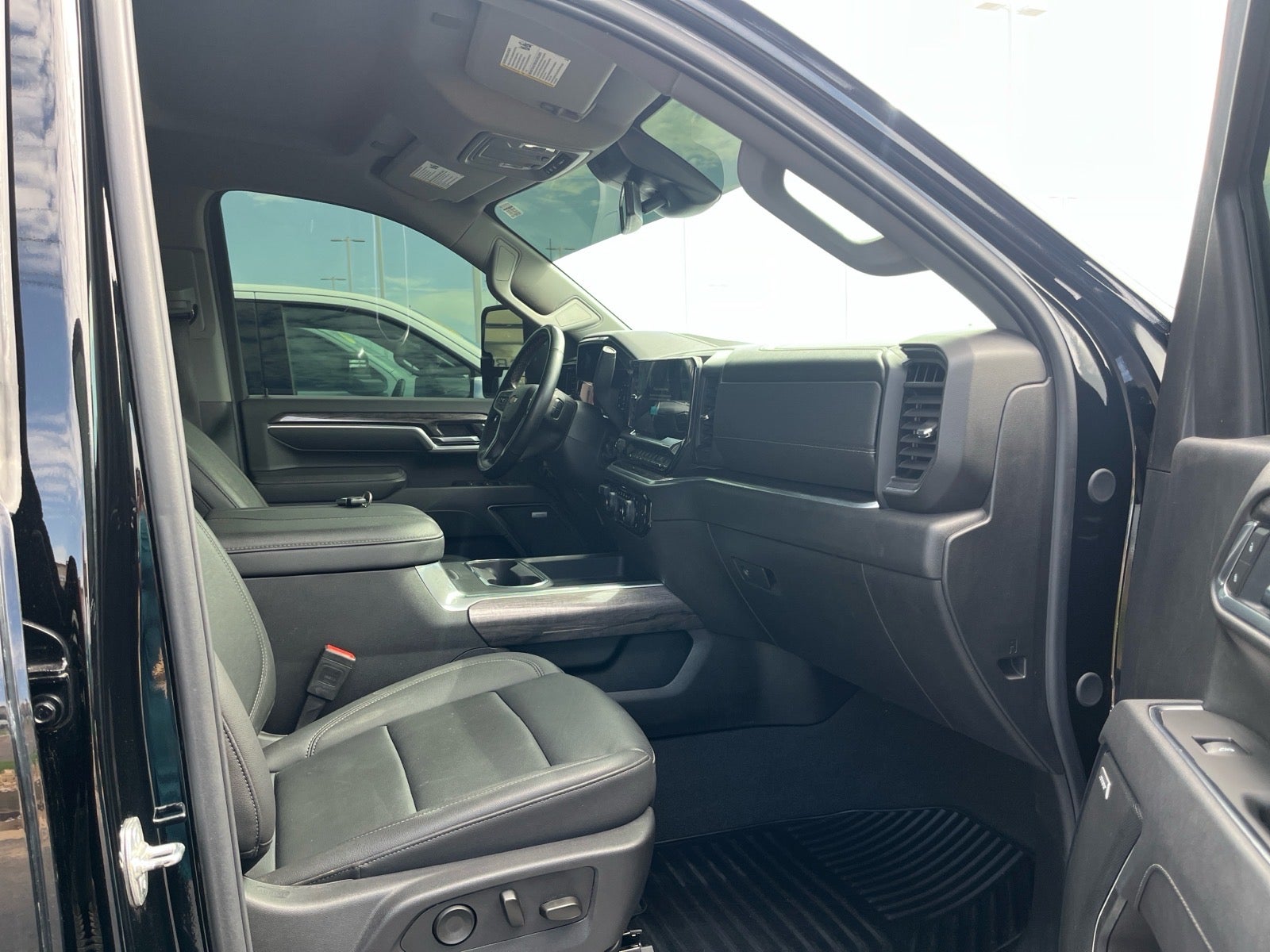 2025 Chevrolet Silverado 3500 HD LTZ DRW