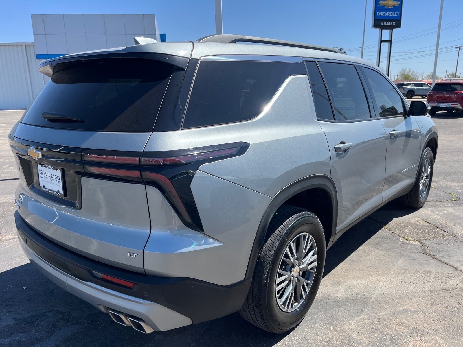 2024 Chevrolet Traverse LT