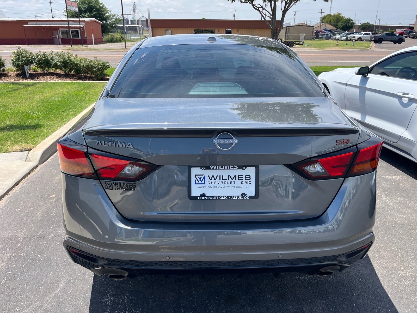 2025 Nissan Altima SR