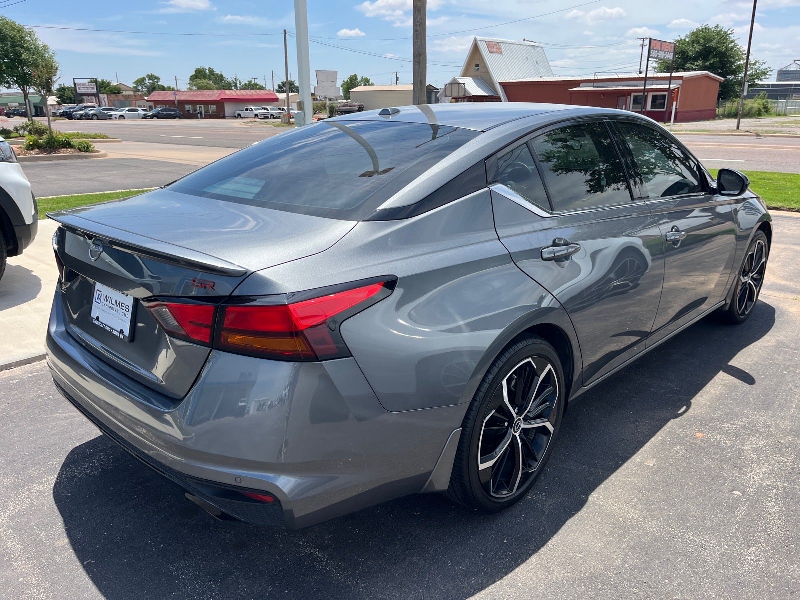 2025 Nissan Altima SR