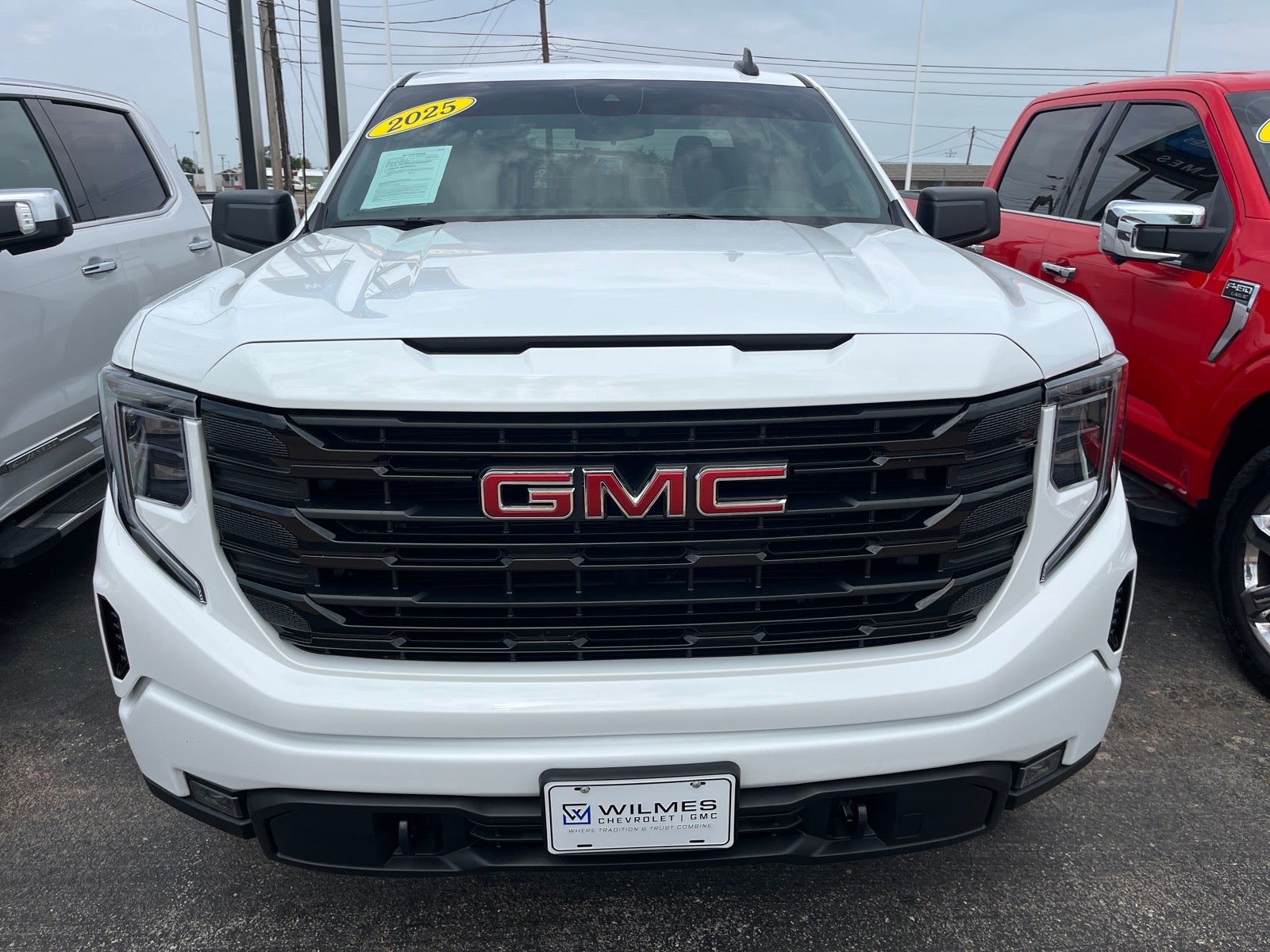 2025 GMC Sierra 1500 Elevation