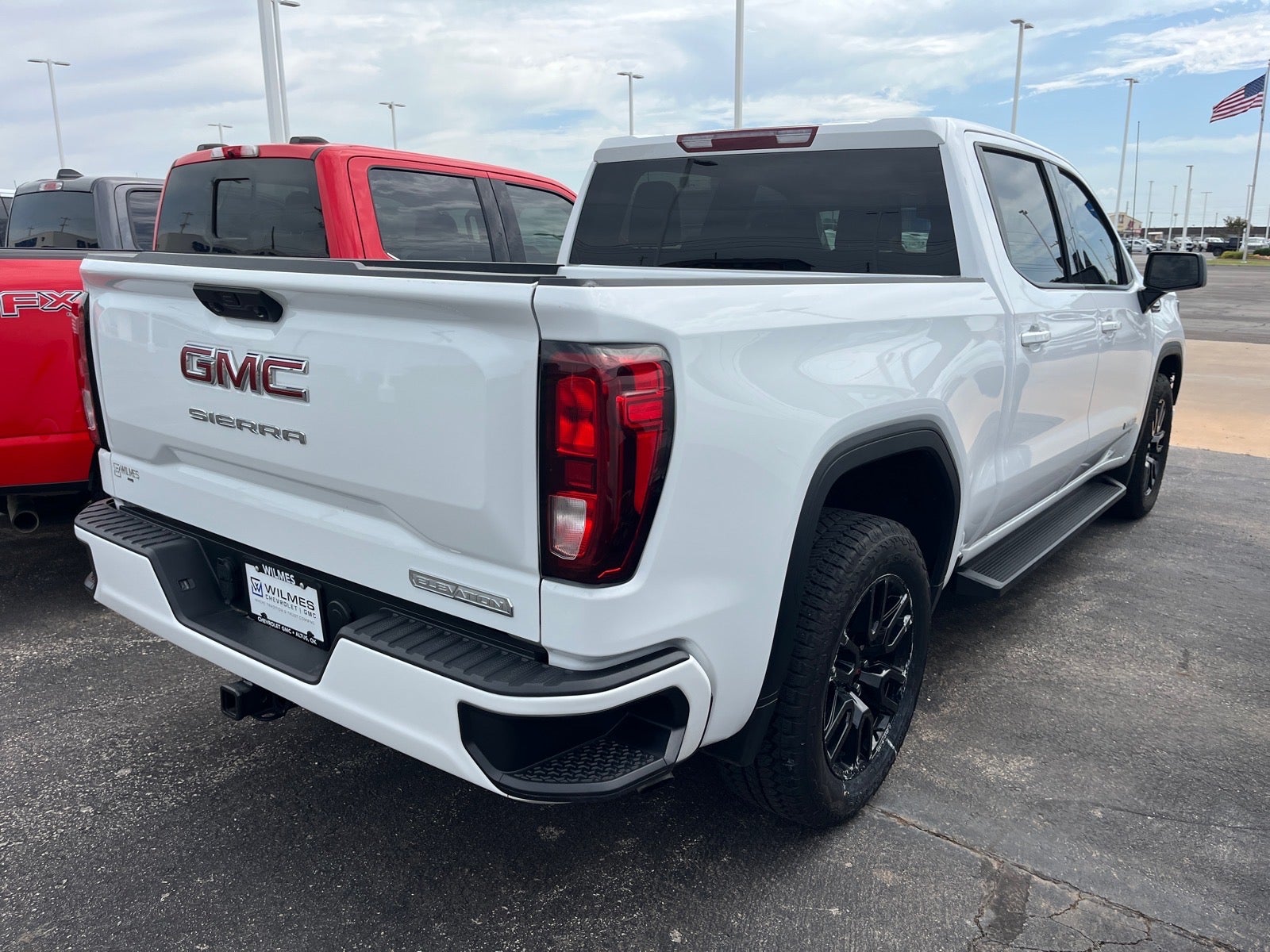 2025 GMC Sierra 1500 Elevation
