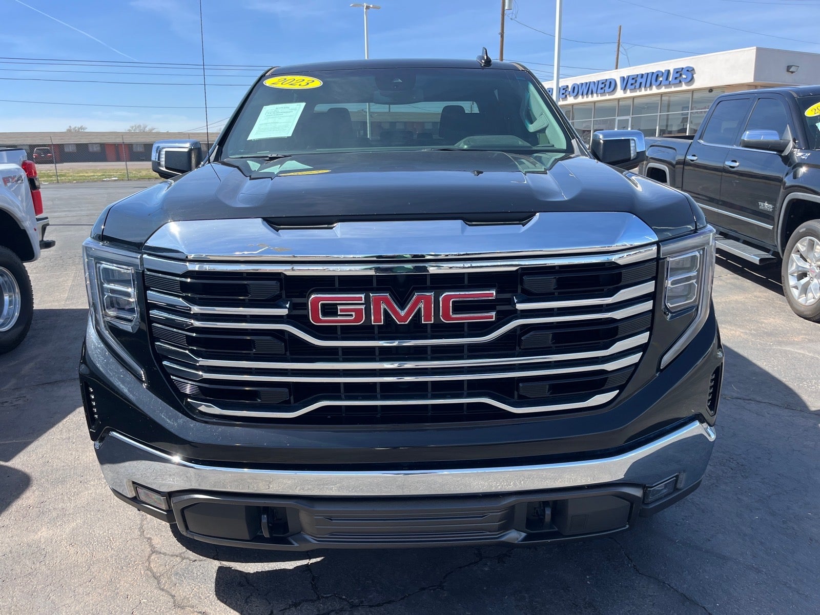 2023 GMC Sierra 1500 SLT