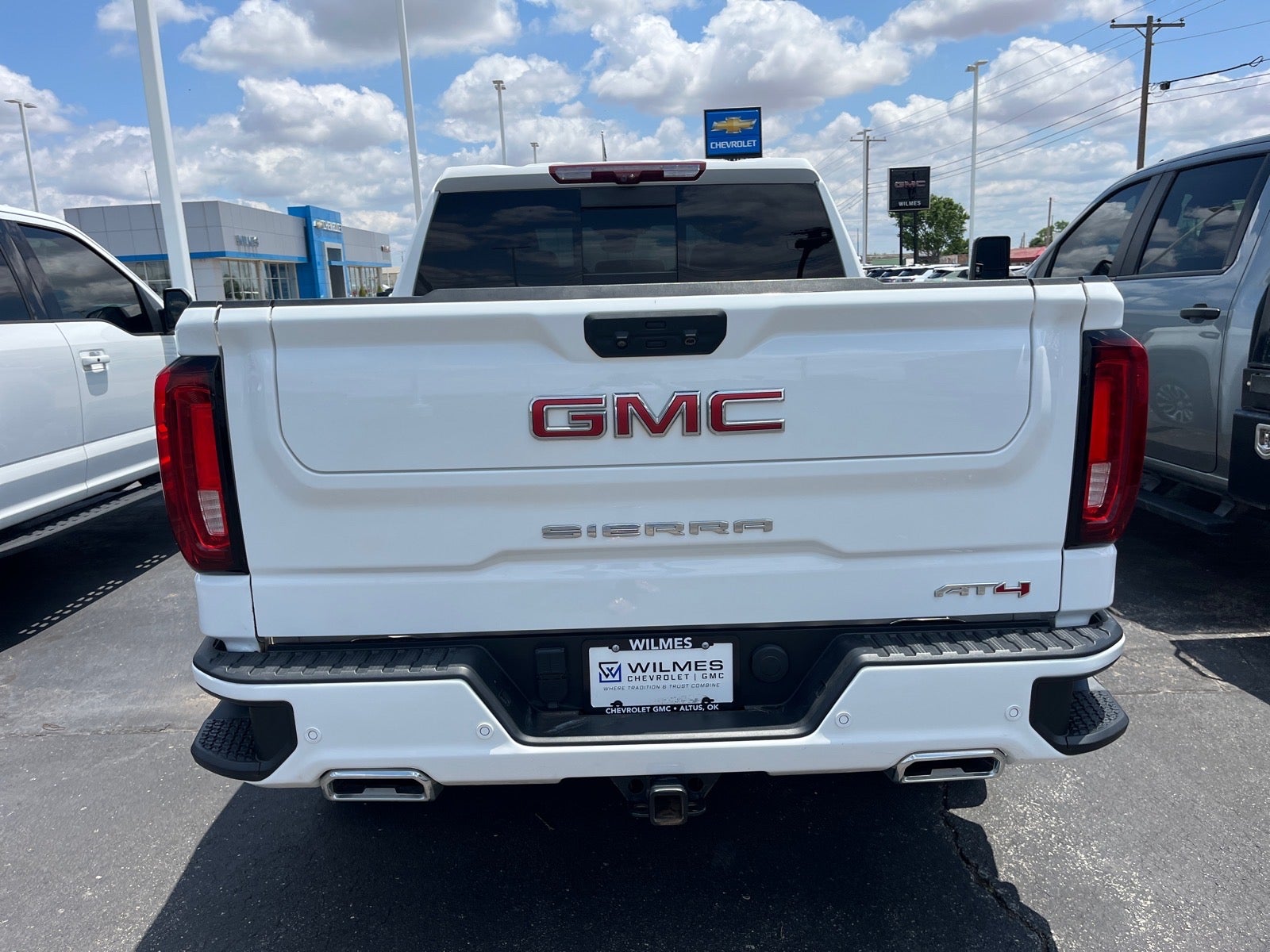 2023 GMC Sierra 1500 AT4