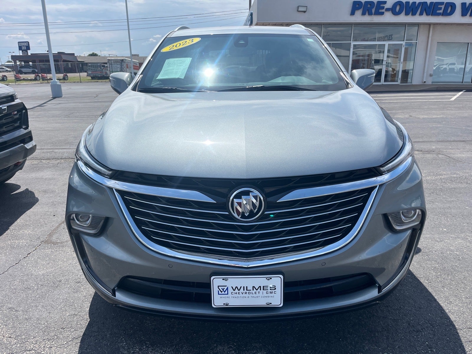2023 Buick Enclave Essence