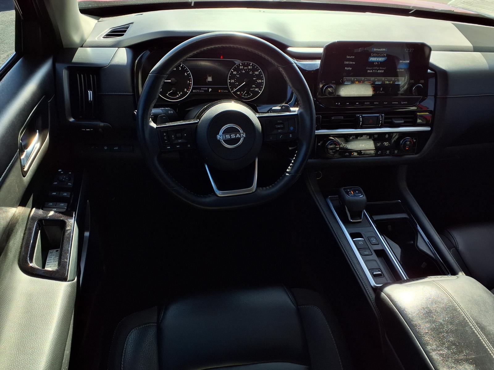 2023 Nissan Pathfinder SL