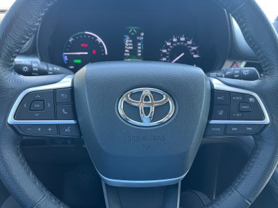 2022 Toyota Sienna XLE