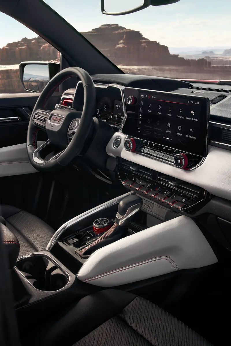 2026 GMC Canyon infotainment system at Wilmes GMC in Altus OK